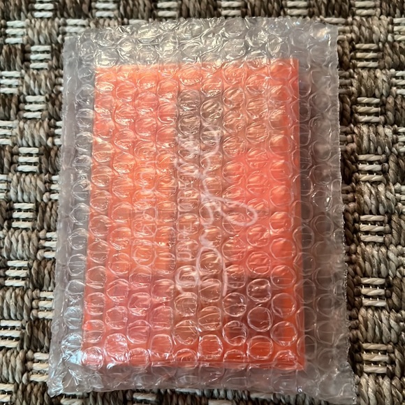 BEAUTY CREATIONS COSMETICS BOSSY EYESHADOW PALETTE - Picture 2 of 2